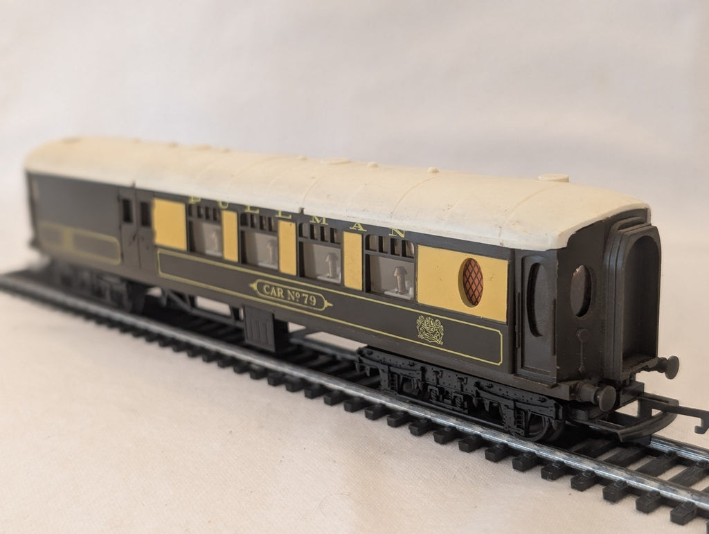 Tri-ang Hornby OO Gauge Pullman Brake 2nd “Car No. 79”
