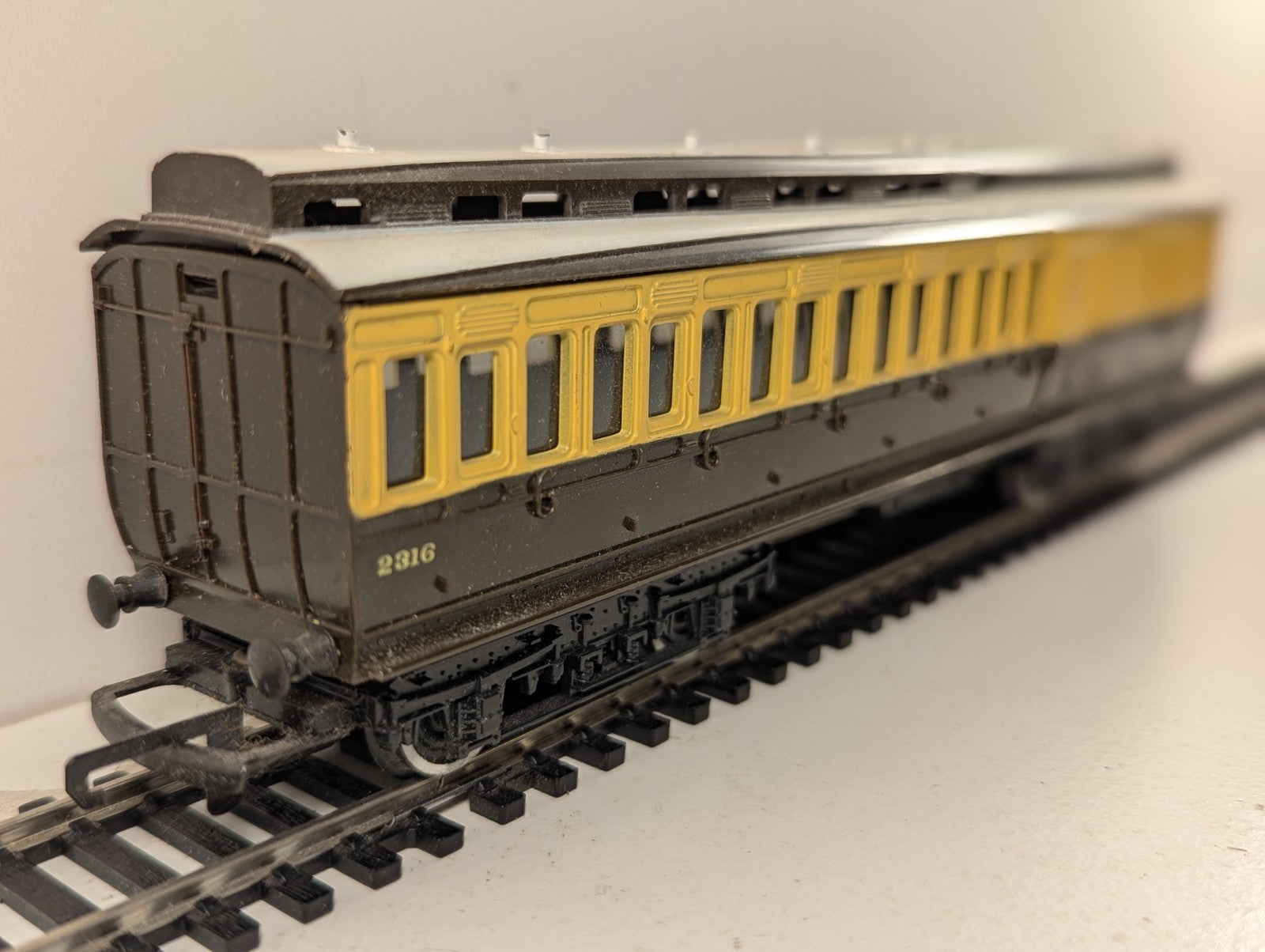 Tri-ang OO Gauge GWR Clerestory Brake Third Coach Passenger Coach