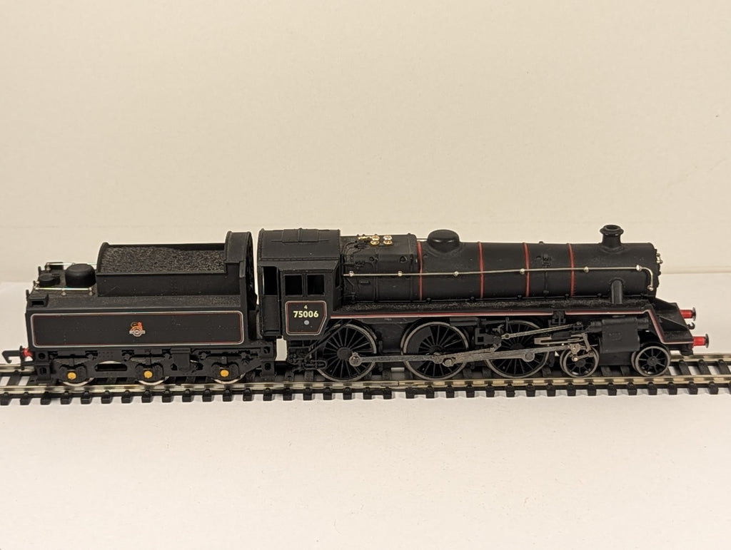 Mainline 37-052 OO Gauge BR Standard Class 4MT 4-6-0 Steam Locomotive