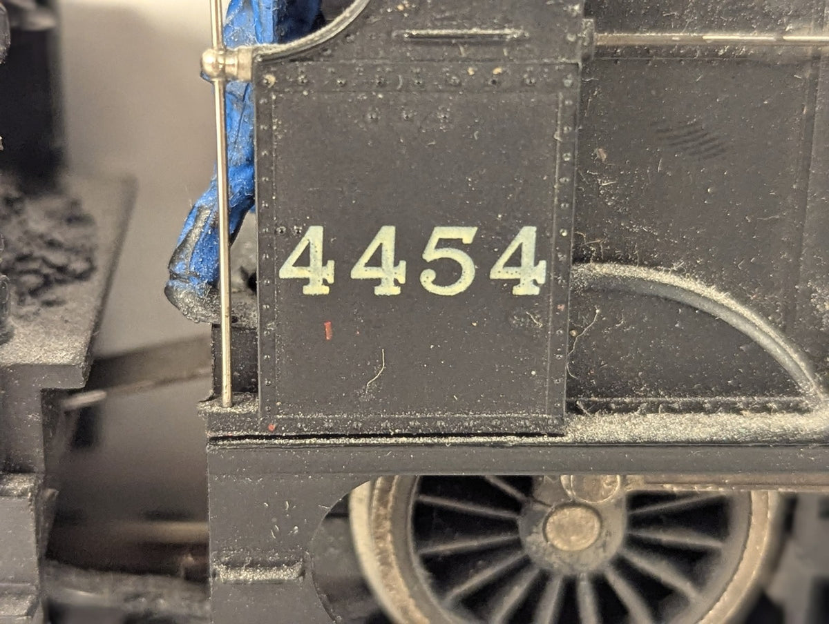 Airfix OO Gauge Fowler Class 4F 0-6-0 Steam Locomotive 4454 LMS Black 54122-6