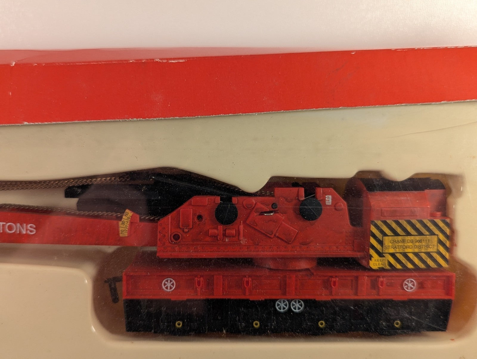 Hornby OO Gauge 75 Ton Breakdown Crane Set – Box Damage