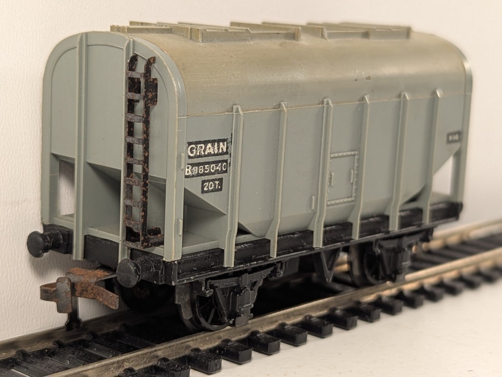 Hornby Dublo 20 Ton Bulk Grain Wagon OO Gauge