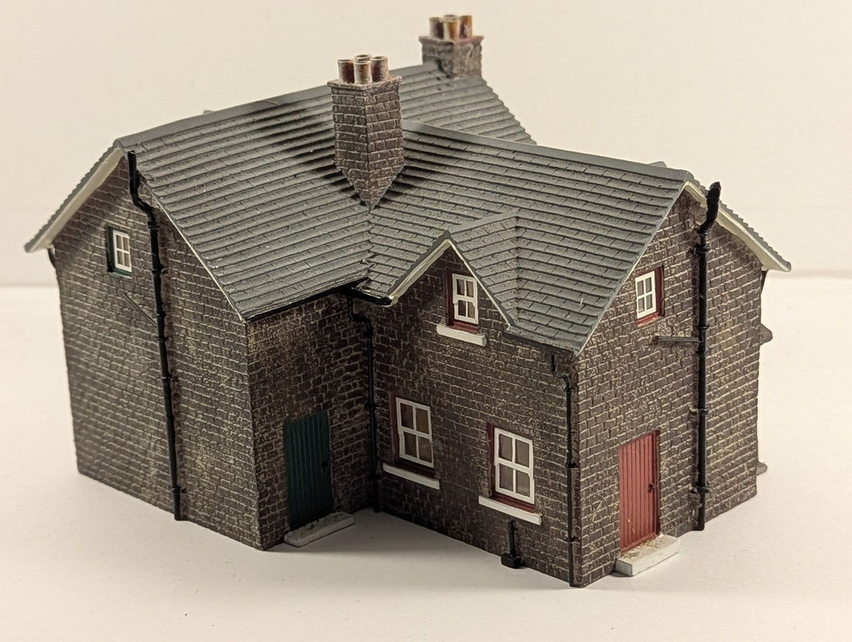 Hornby OO Gauge Skaledale Stone Station Cottages Building R8715