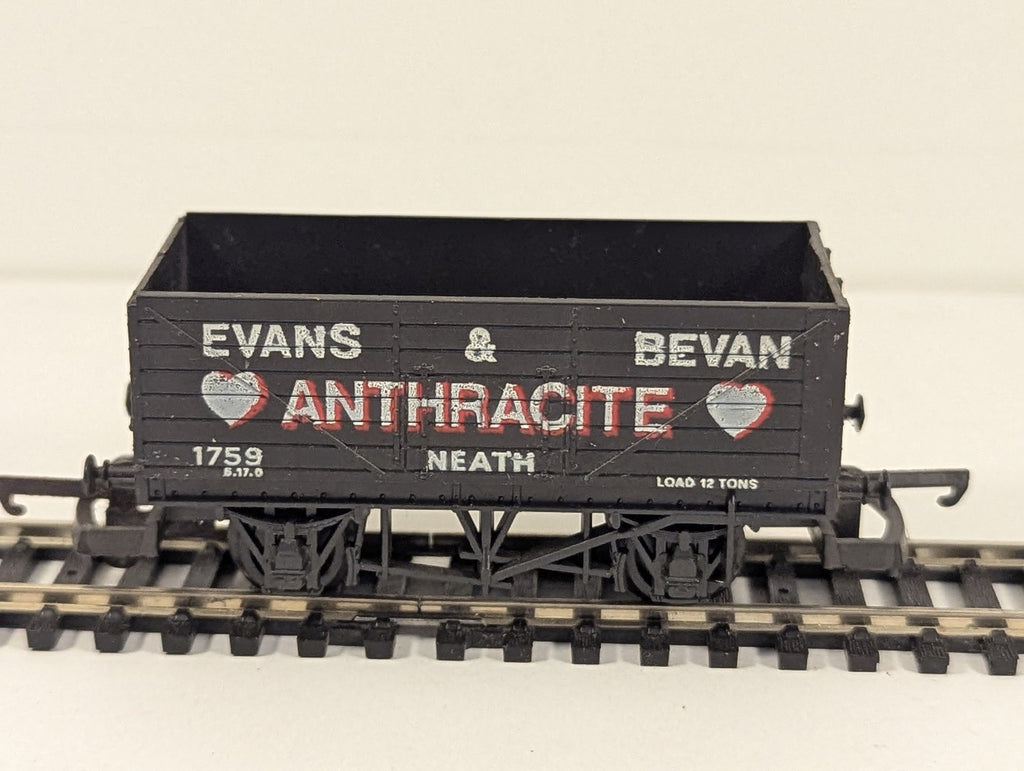 Lima OO Gauge 7 Plank Open Wagon Evans & Bevan Goods Wagon 1759 305638