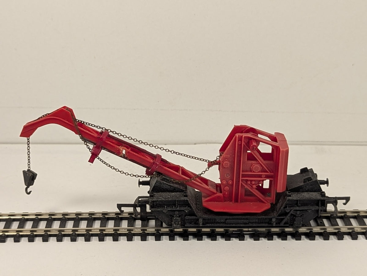 Tri-ang OO Gauge R127 Hand Crane Wagon Red / Black