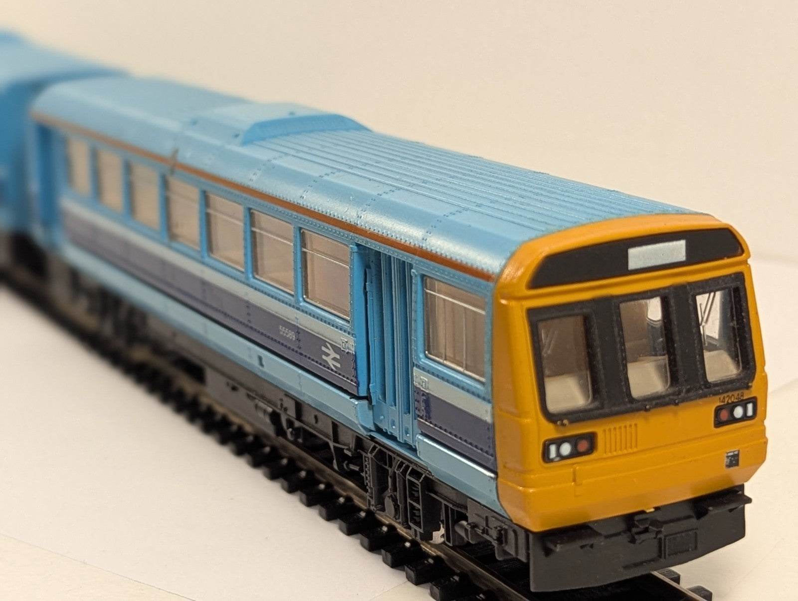 Hornby R867 BR Class 142 Twin Railbus OO Gauge - Needs Attention