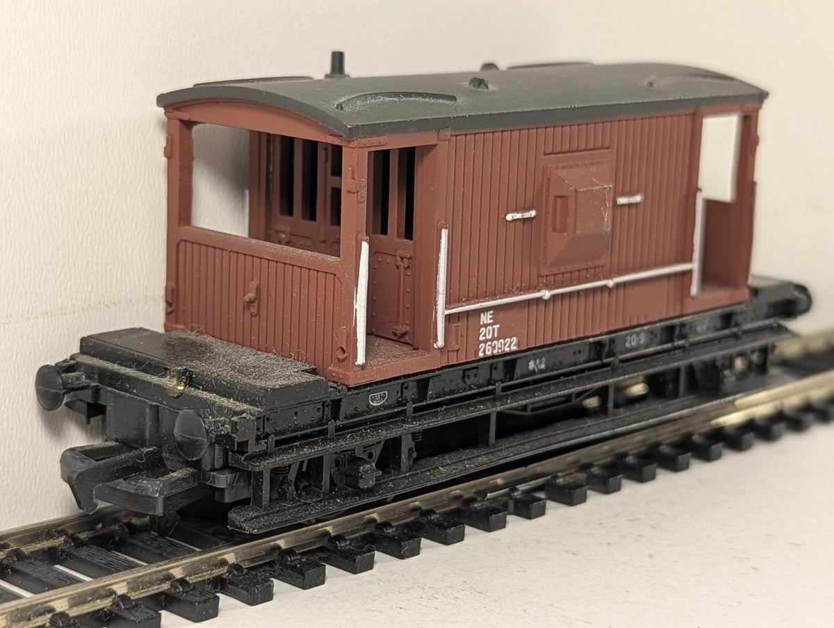 Bachmann OO Gauge NE 20 Ton Goods Brake Van 260922 NE Bauxite