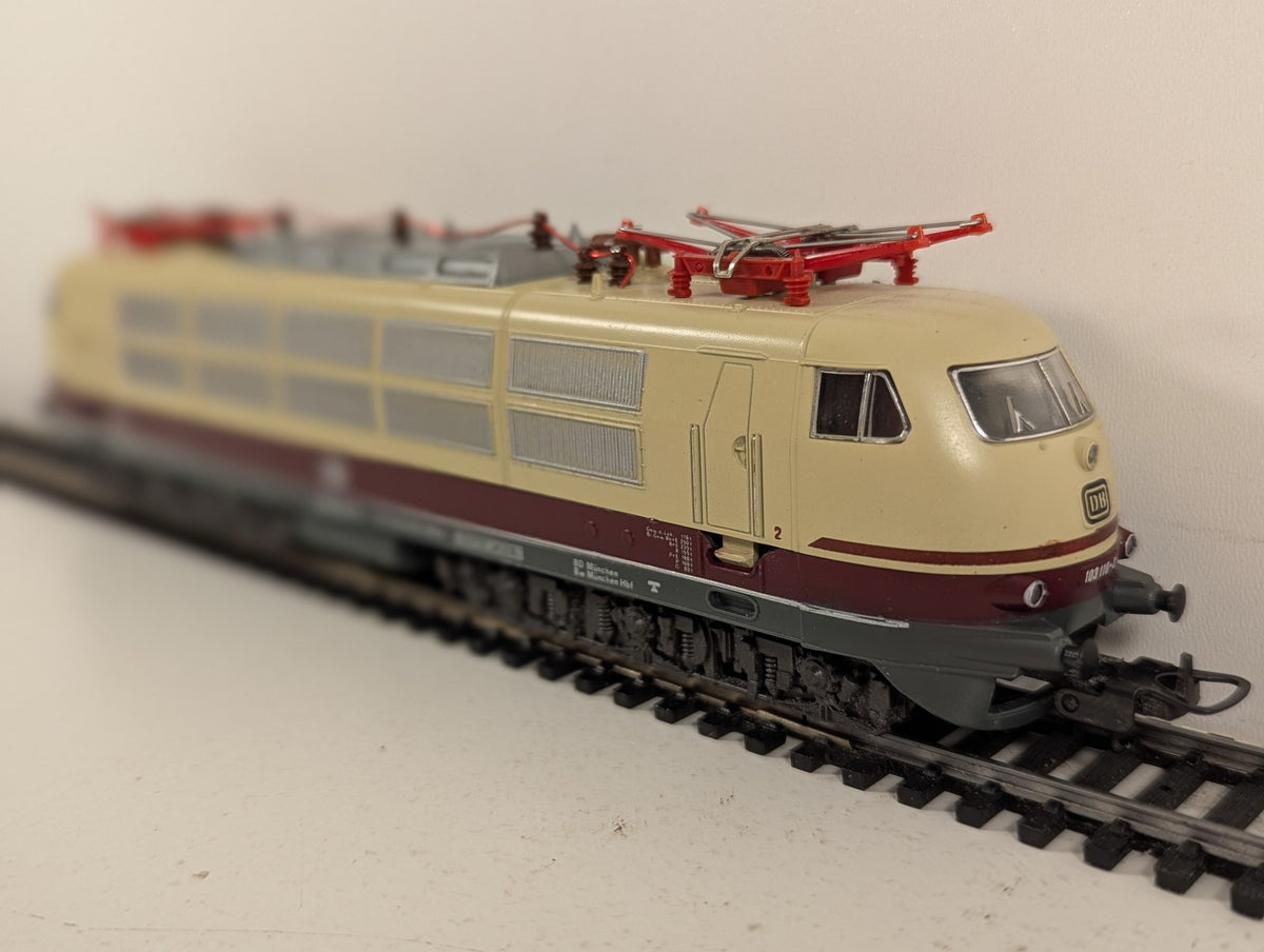 Lima HO Scale DB Class 103 Electric Locomotive 103 110-3 DB Cream & Crimson