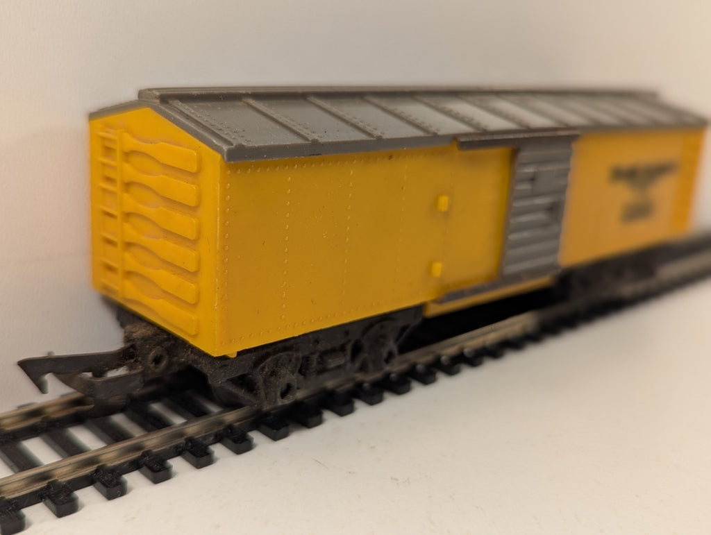 Tri-ang Railways R114 OO Gauge Yellow Box Car