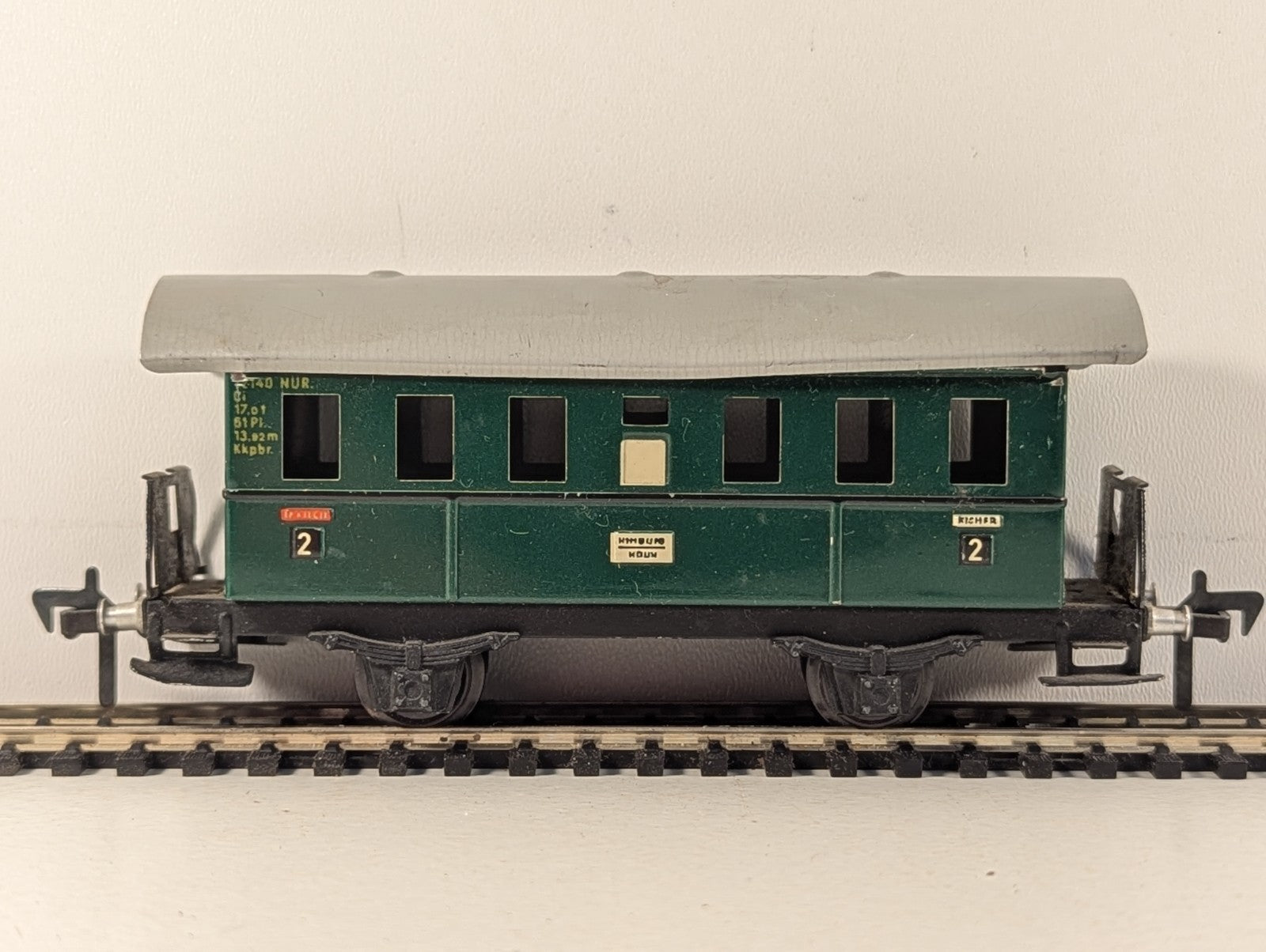 Fleischmann HO Gauge Tinplate 2-Axle Passenger Coach 140 Nür Green