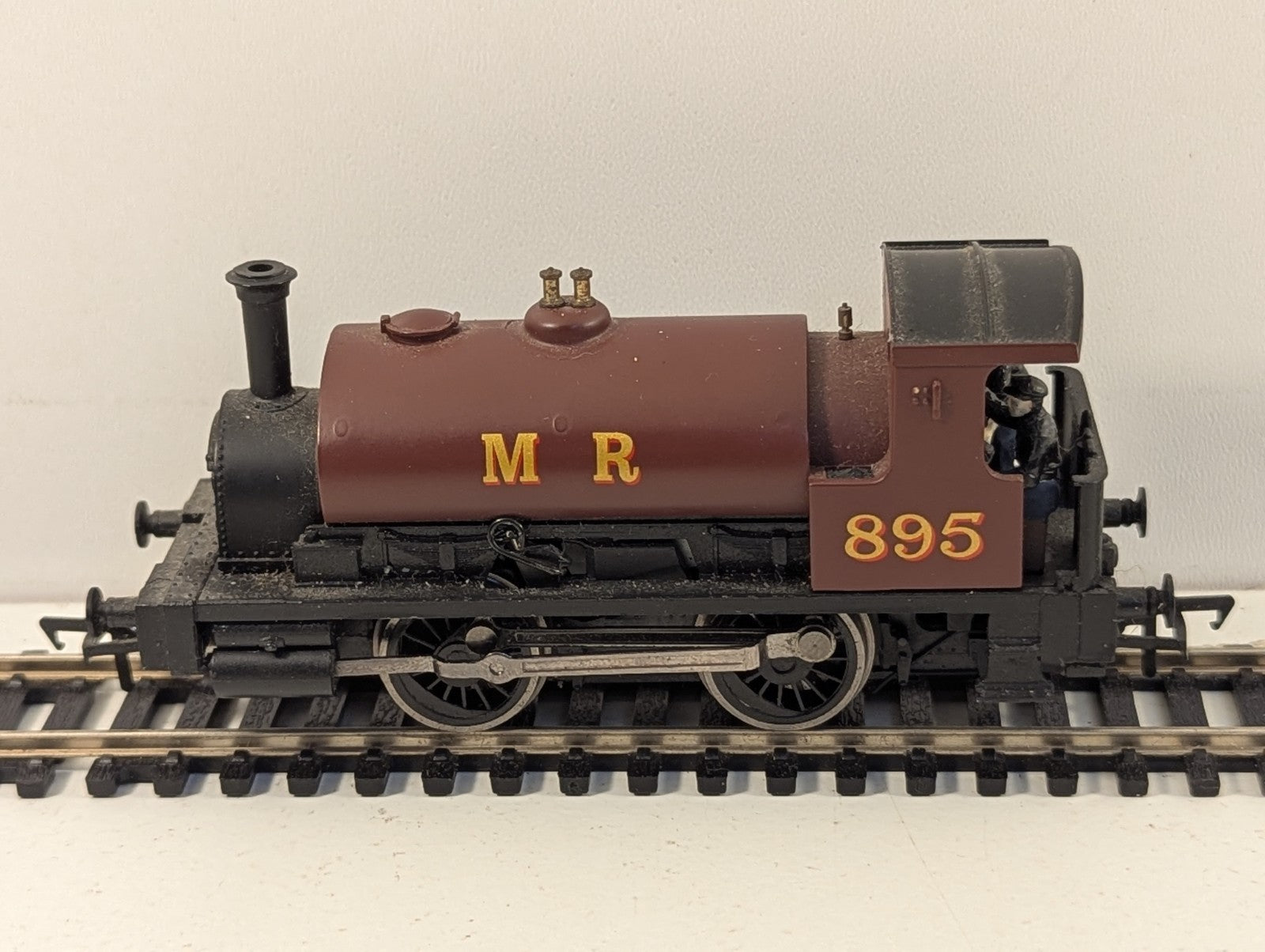 Hornby R1115 OO Gauge Midland Railway 0-4-0ST No. 895