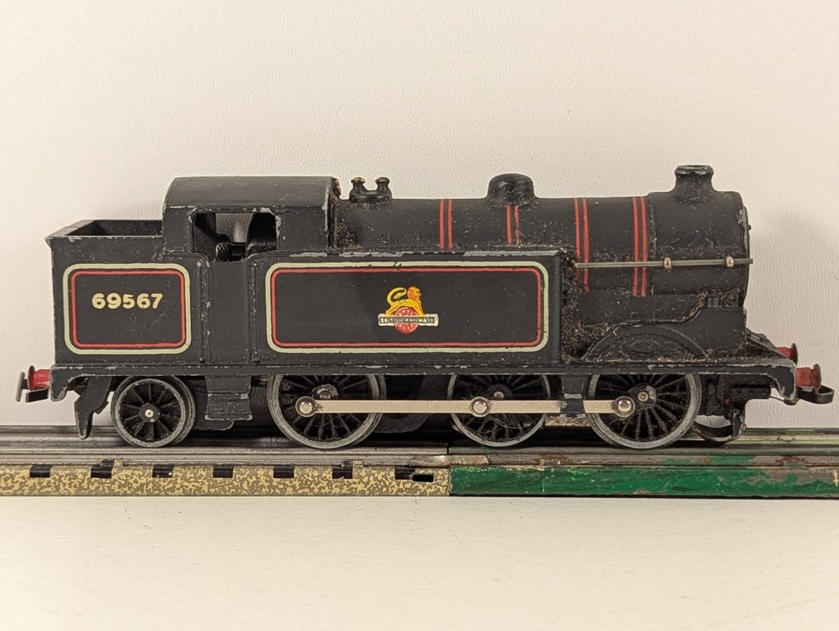 Hornby Dublo EDL17 0-6-2 Tank Locomotive 69567 – 3 Rail – Poor Runner – OO Gauge
