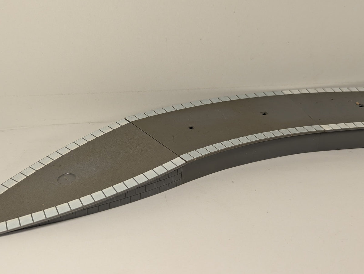 Hornby OO Gauge Curved Platform Sections and Ramps R463