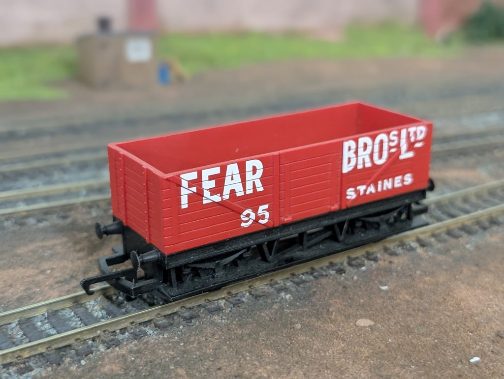 Hornby Fear Wagon Split From R1111K The Coastal Freight Train Set