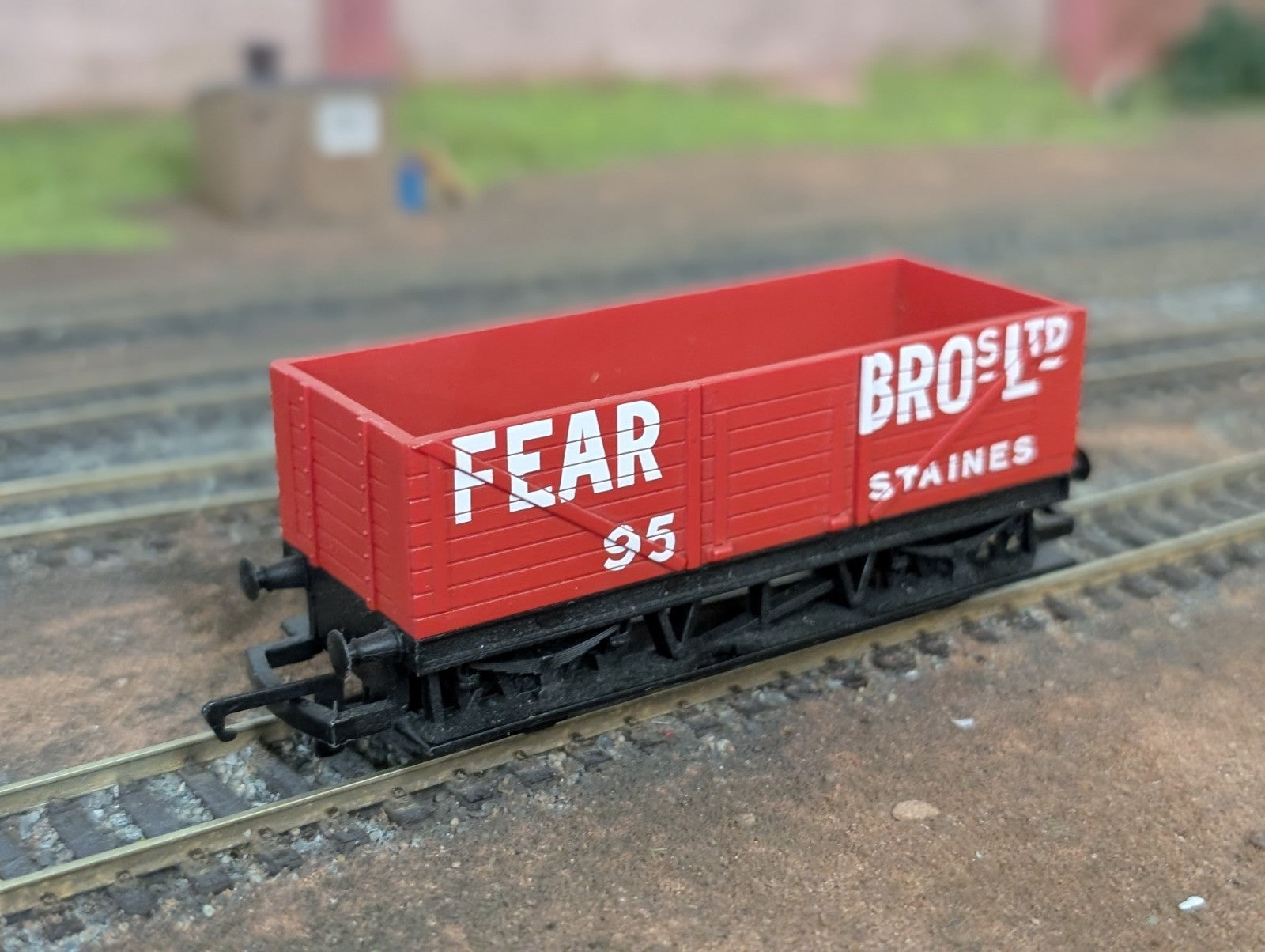 Hornby Fear Wagon Split From R1111K The Coastal Freight Train Set