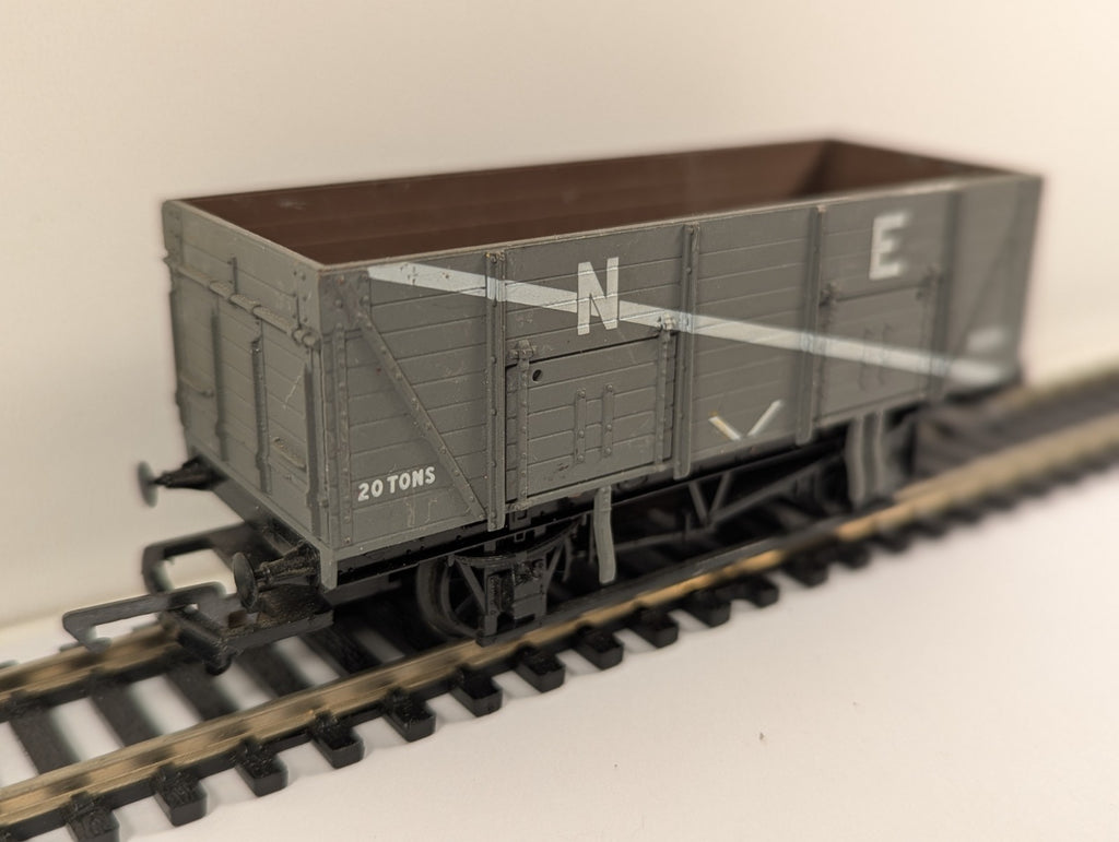 Airfix / GMR 54369-3 OO Gauge 20-Ton Mineral Wagon – LNER Grey