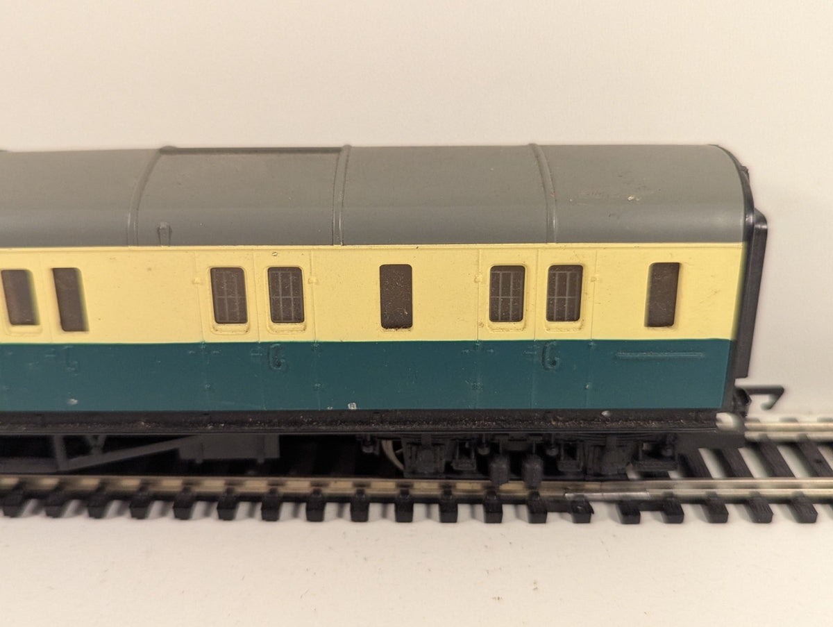 Hornby R.121 Thomas and friends LNER Brake Coach