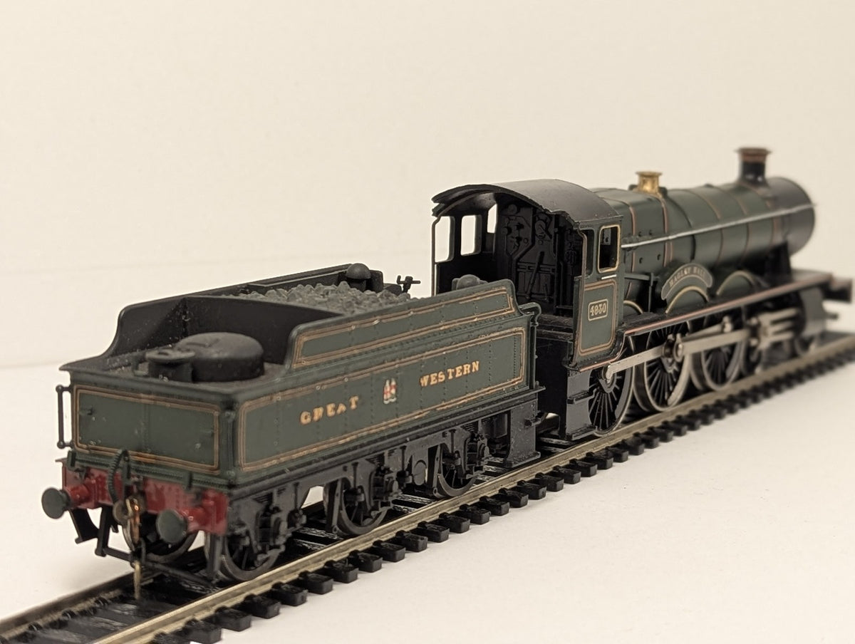 Mainline OO Gauge GWR 4900 Hall Class 4-6-0 4930 'Hagley Hall' Steam Locomotive