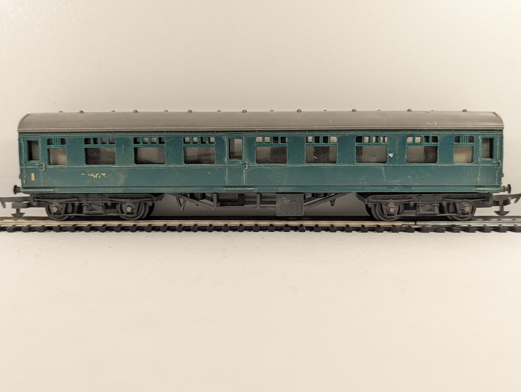 Tri-ang OO Gauge Suburban Composite Coach Passenger Coach S1507S