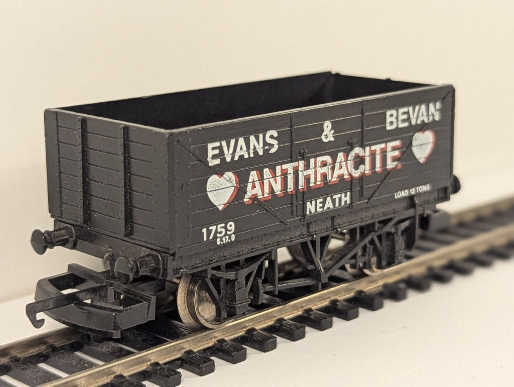 Lima OO Gauge Evans & Bevan Anthracite 7 Plank Wagon 1759