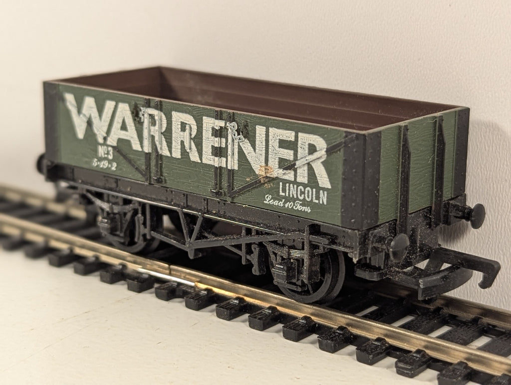 Mainline Railways 37-136 OO Gauge Green United Molasses Tank Wagon Boxed