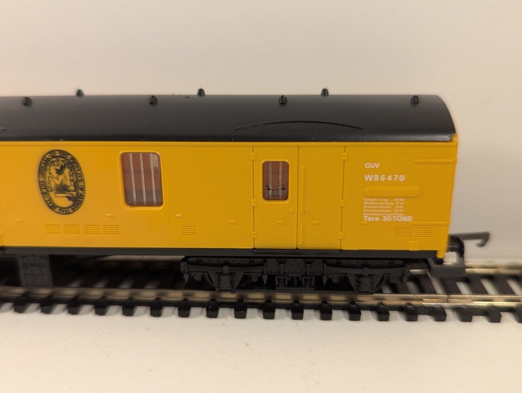 Lima 305658W OO Gauge BR Mk1 GUV Theakston Brewers