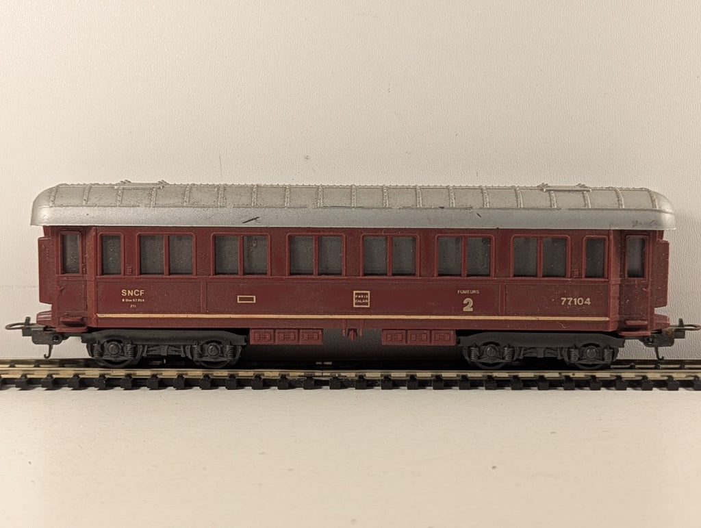 Lima HO Gauge SNCF 2nd Class Coach Passenger Coach 77104 SNCF Maroon