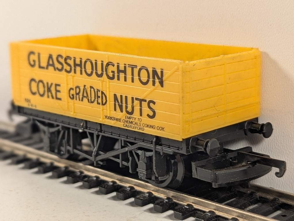 Lima OO Gauge Glasshoughton Coke Graded Nuts 7 Plank Wagon 126