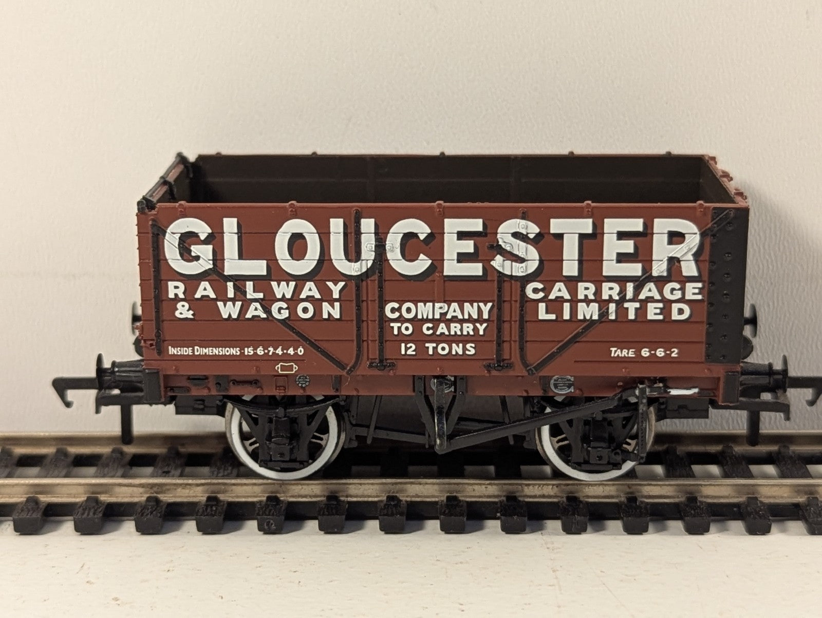 Bachmann 37-2012K 7 Plank Wagon Gloucester Railway Carriage & Wagon Company Ltd