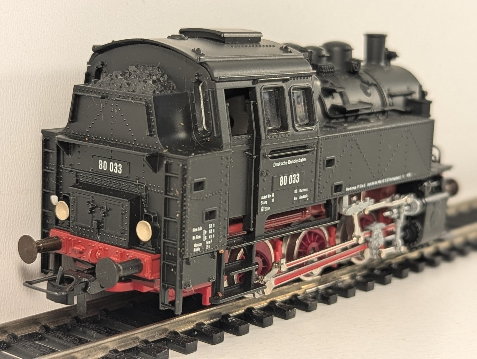 Roco HO Gauge DB Class 80 Steam Locomotive