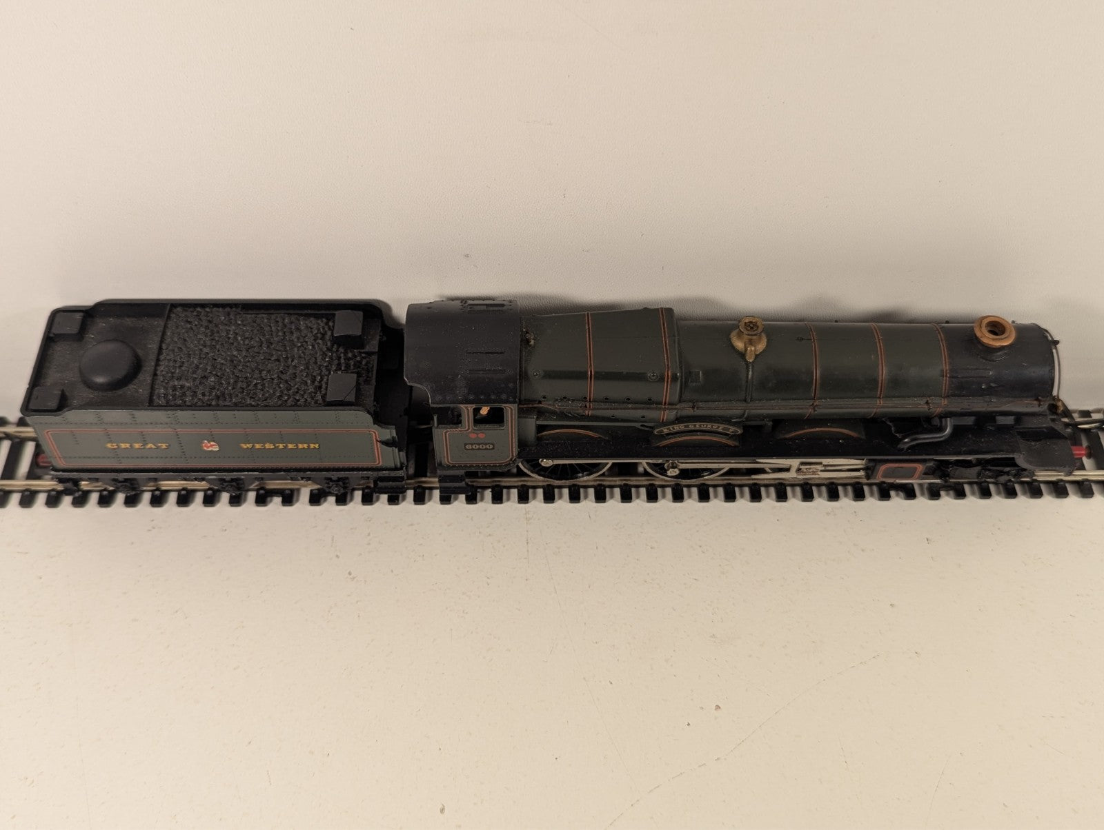 Lima GWR King Class 4-6-0 King George V Steam Locomotive  - Missing One Buffer