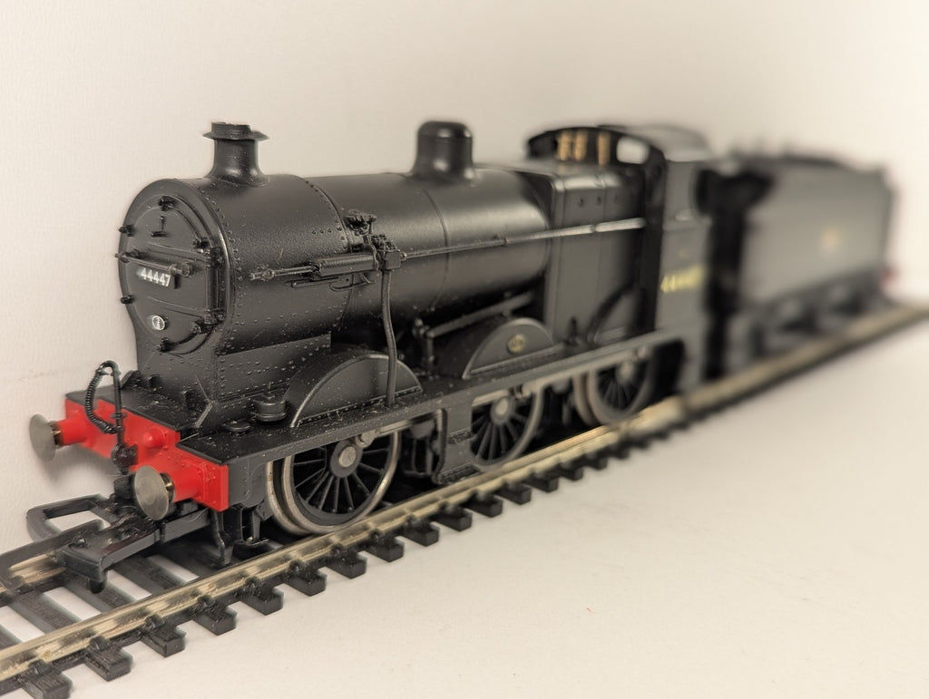 Hornby OO Gauge Fowler Class 4F 0-6-0 Steam Locomotive 44447 BR Black