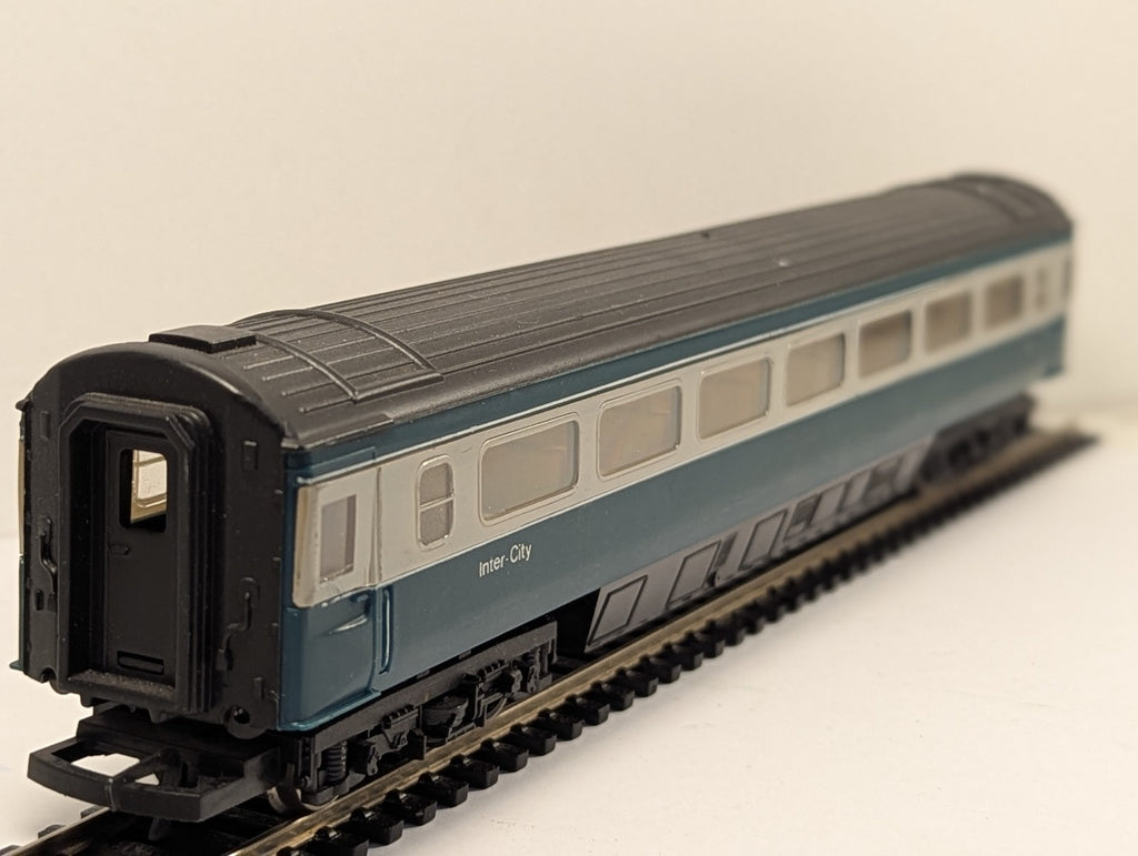 Hornby OO Gauge BR Inter-City Mk3 Passenger Coach