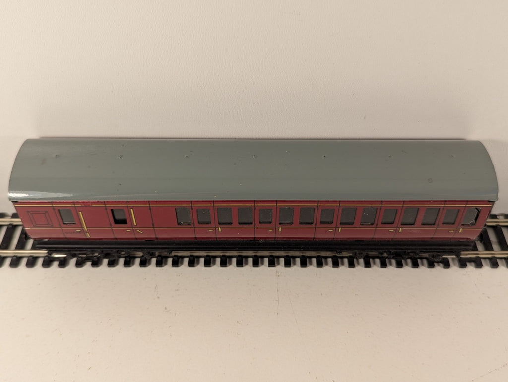 Hornby Dublo OO Gauge Tinplate BR Maroon Suburban Brake Coach