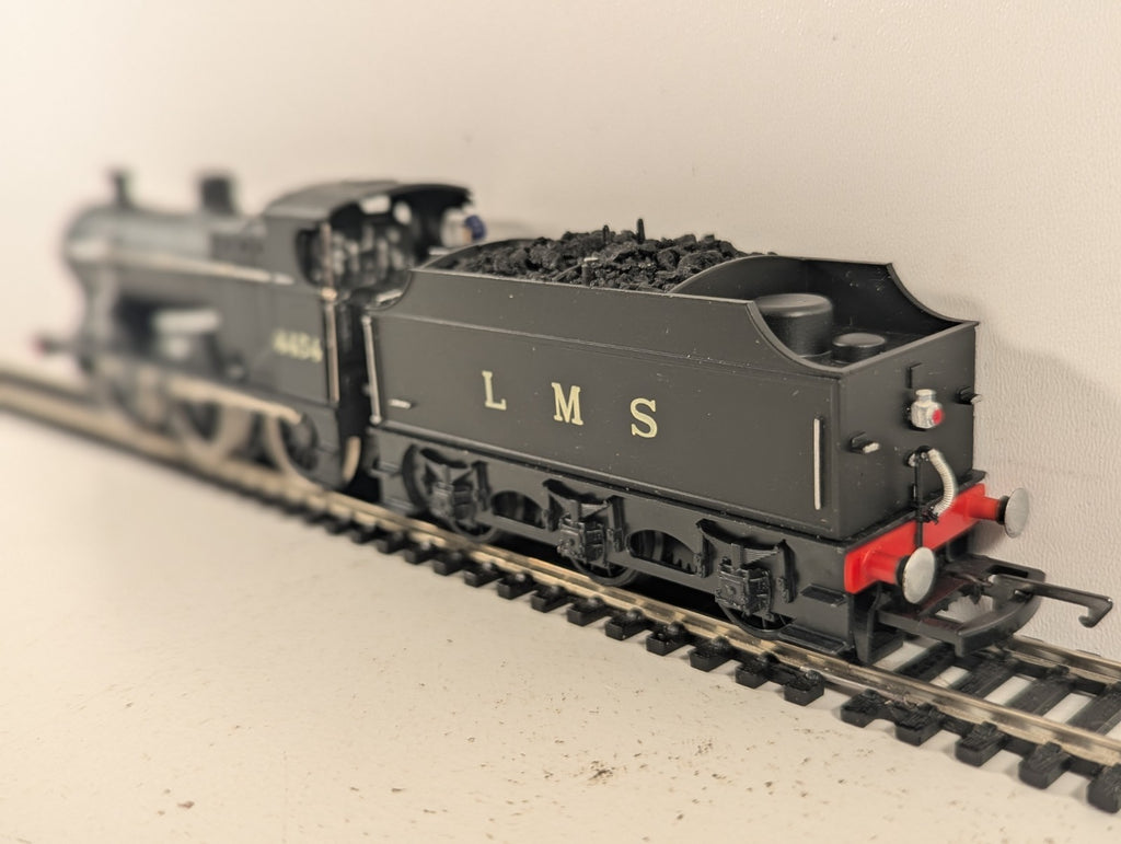Airfix GMR OO Scale Class 4F Fowler 0-6-0 Steam Locomotive 4454 LMS Black