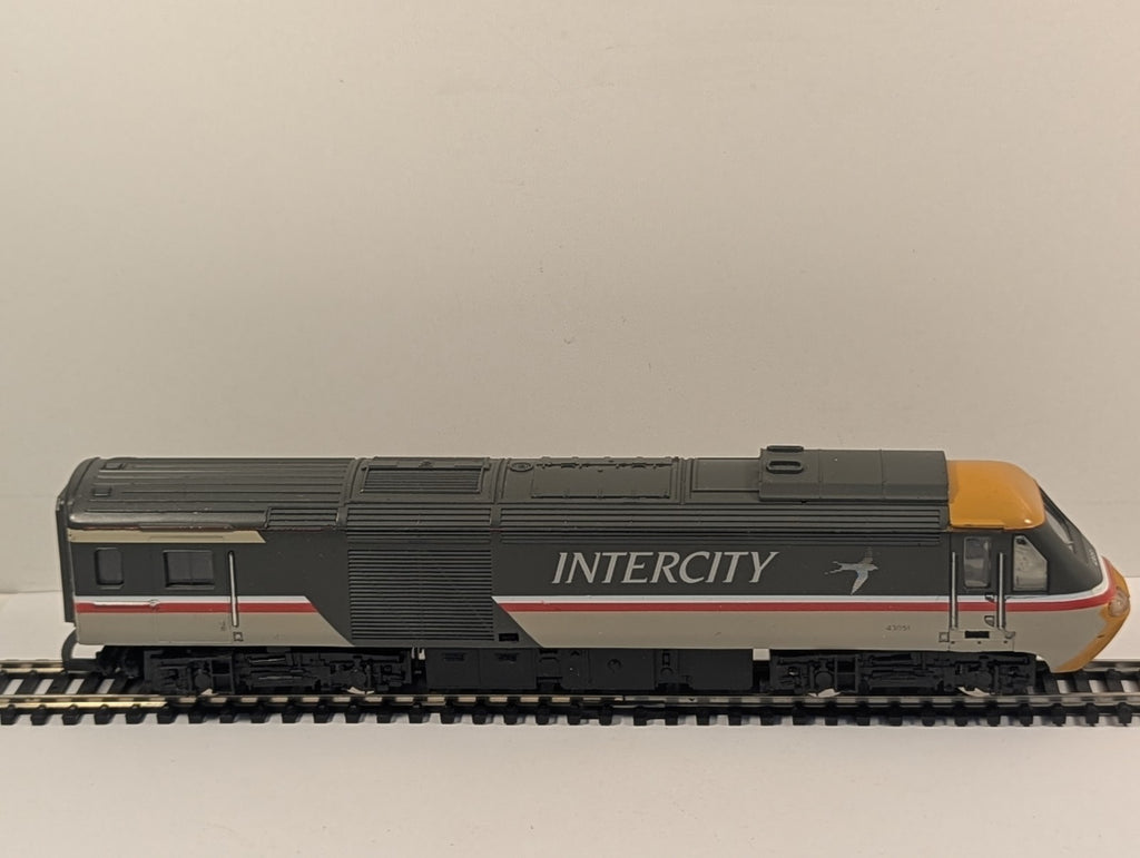 Hornby OO Gauge Class 43 HST InterCity "Swallow" Dummy Power Car