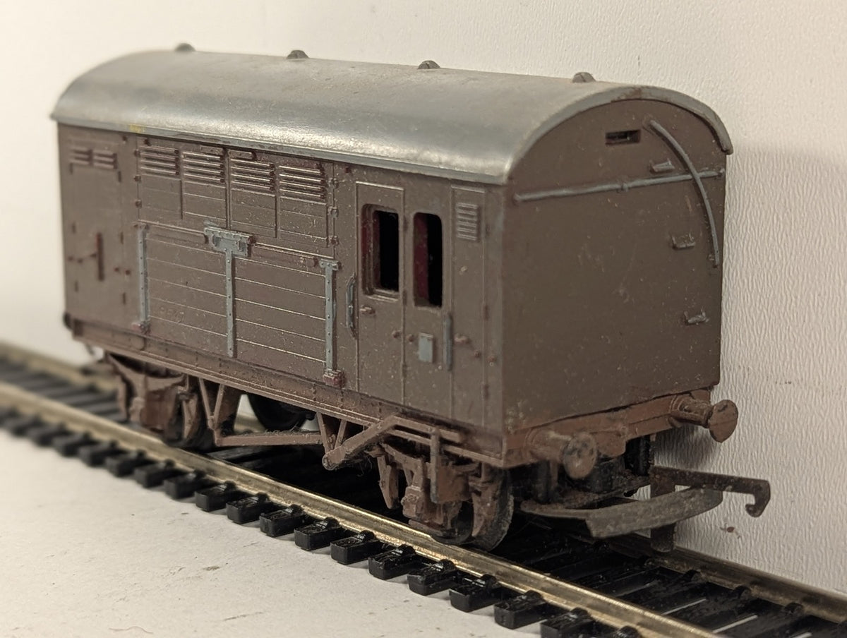 Tri-ang OO Gauge SR Utility Van Goods Wagon Repainted Brown R.16