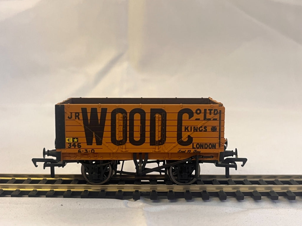 Bachmann Branchline OO Gauge J.R. Wood & Co Ltd 5 Plank Wagon