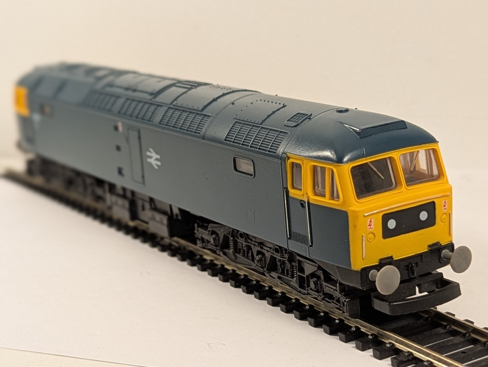 Lima OO Gauge Class 47 Locomotive 47619 BR Blue