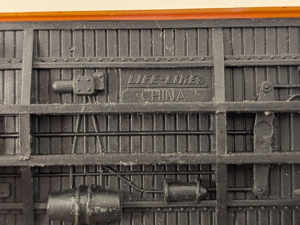 Life-Like HO Gauge 8-Wheel Caboose WM 1872 Chessie System (Western Maryland)
