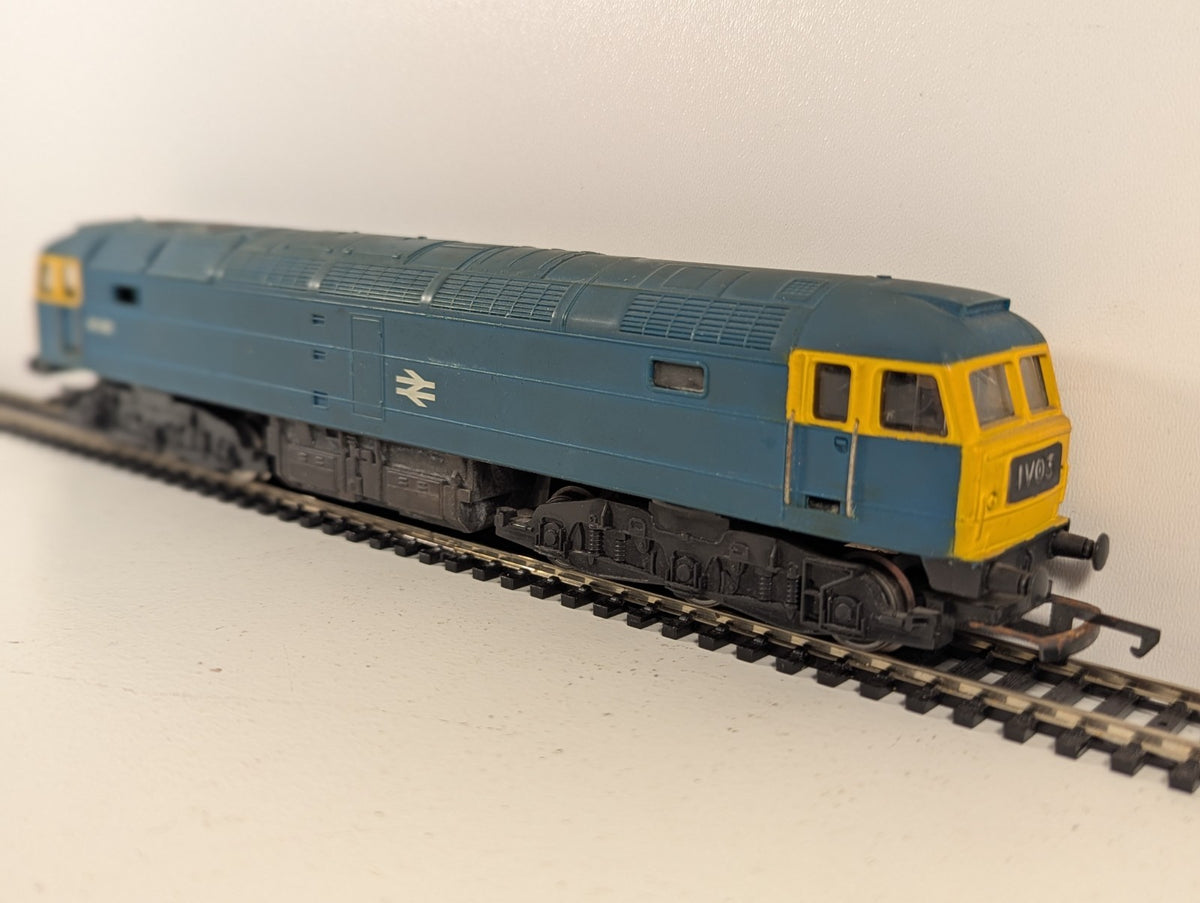 Hornby R075 BR Class 47 Diesel Locomotive BR Blue