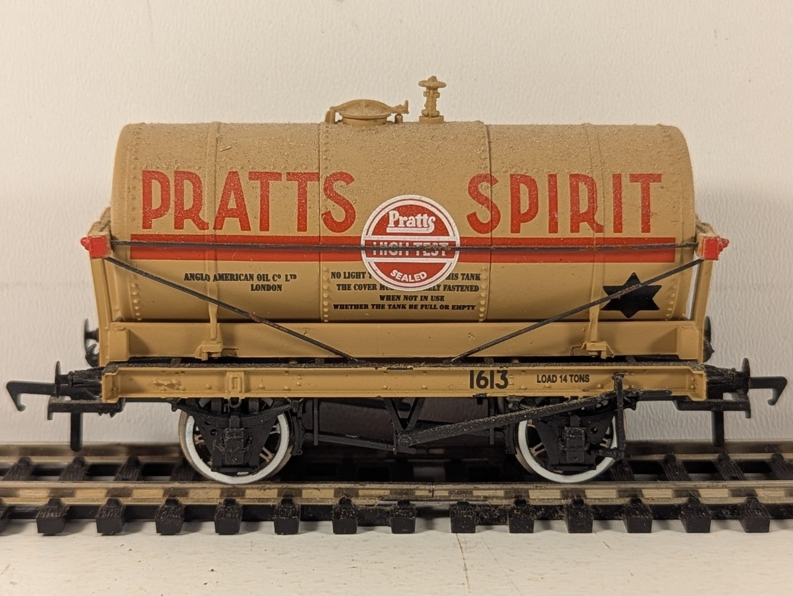 Bachmann OO Gauge 14 Ton Tank Wagon Pratts Spirit 1613 Pratts Spirit