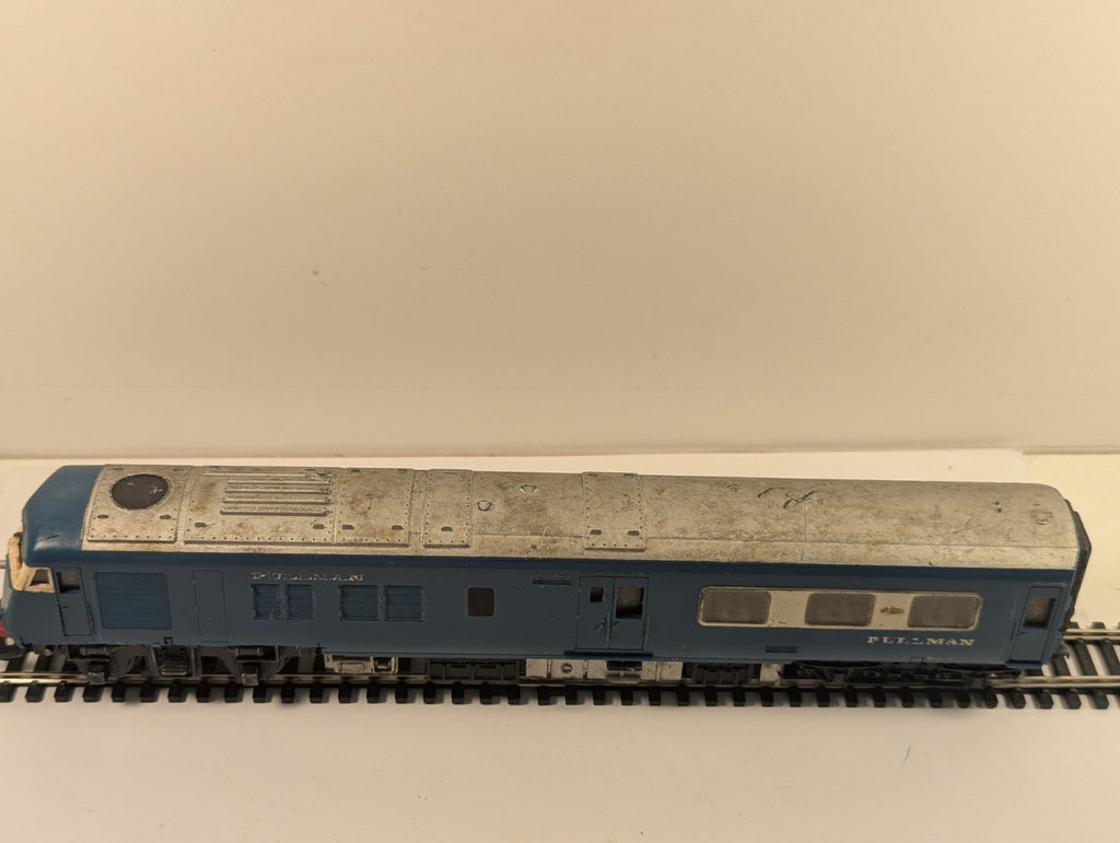 Tri-ang Hornby R555 OO Gauge BR Blue Pullman Motorised Power Car  - Poor Runner