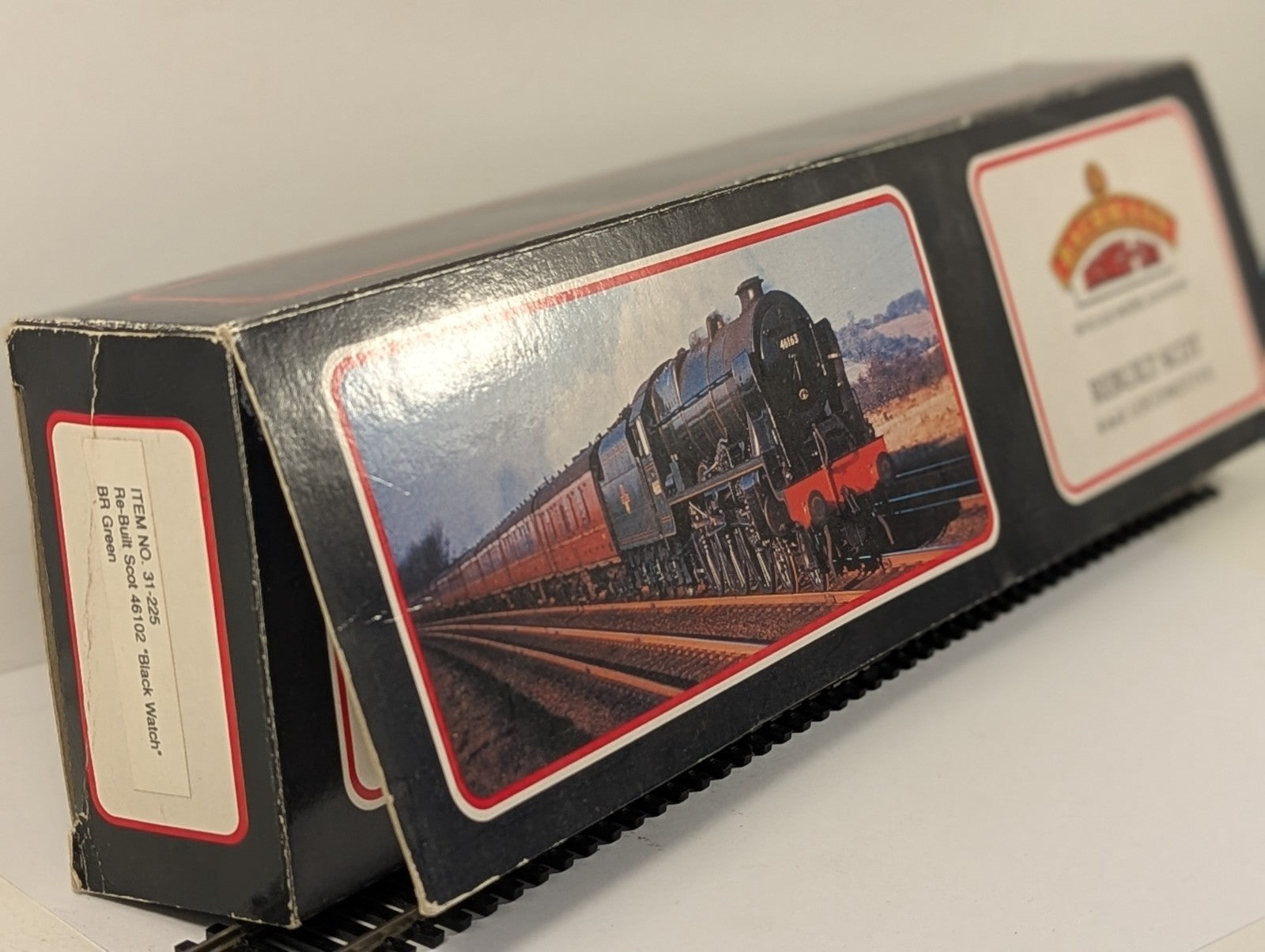 Bachmann Branchline 31-225 Rebuilt Royal Scot "Black Watch" 46102 OO Gauge