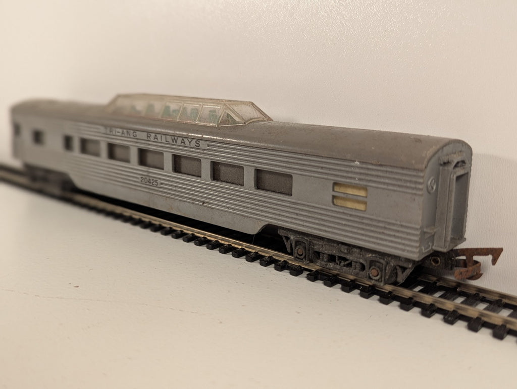 Tri-ang R25 OO Gauge Transcontinental Vista Dome Coach