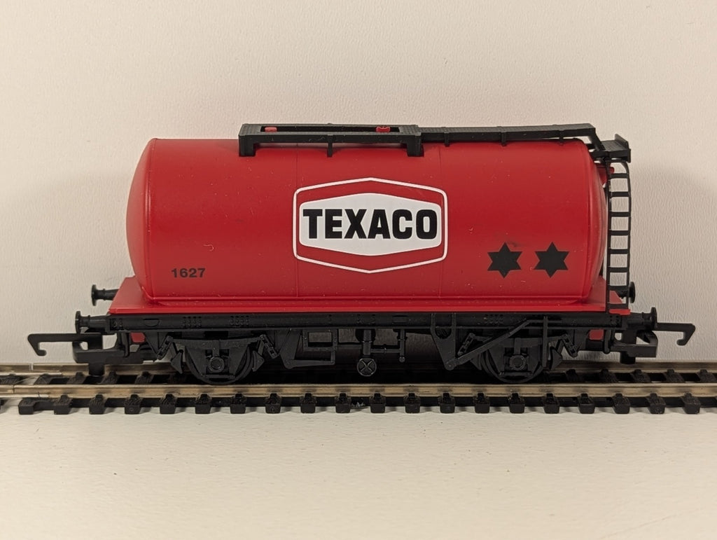 Hornby R231 OO Gauge Texaco Tank Wagon