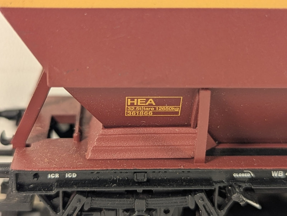 Bachmann OO Gauge HEA Hopper Wagon Goods Wagon 361866 EWS Maroon 38-114