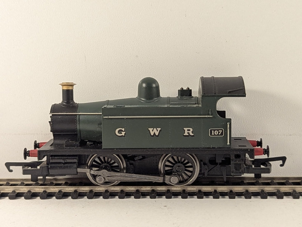 Hornby OO Gauge Holden Class 101 0-4-0T Steam Locomotive 107 GWR Green