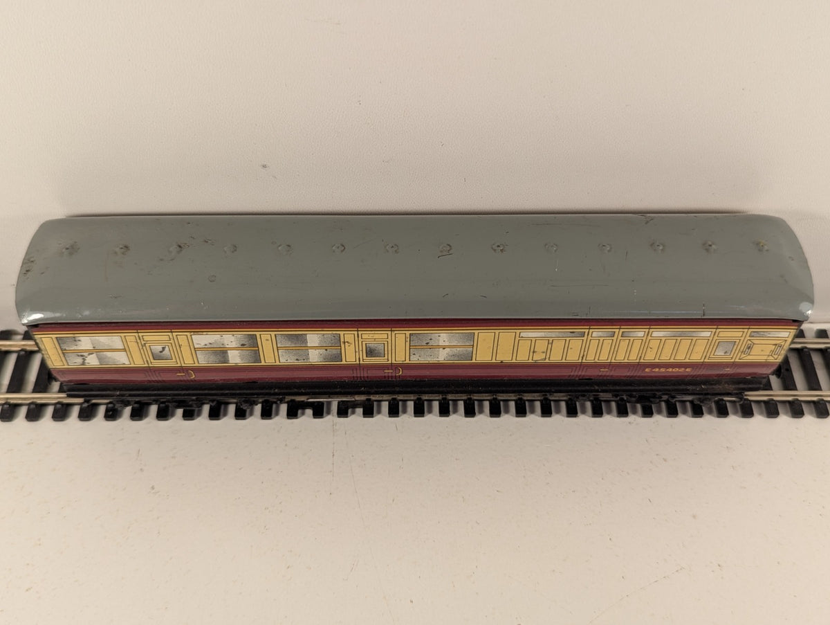 Hornby Dublo OO Gauge Tinplate Coach No. E45402E