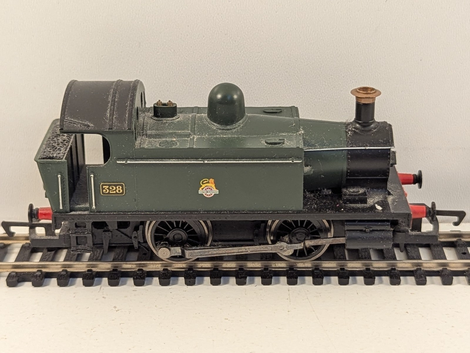 Hornby R2665 OO Gauge Class 101 0-4-0 Industrial Locomotive BR Green